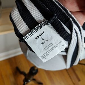 Old Navy Tops - Old Navy Perfect Fitted black white striped Tank Old Navy Tops - Old Navy Perfect Fitted black white striped Tank